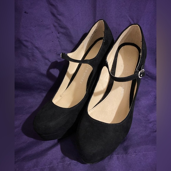 *SOLD* Black Platform 4.5” Stiletto Heels - Size 7 - Picture 3 of 3